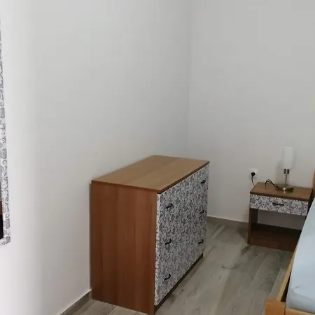 Seaside Sanda - One Bedroom 3 *